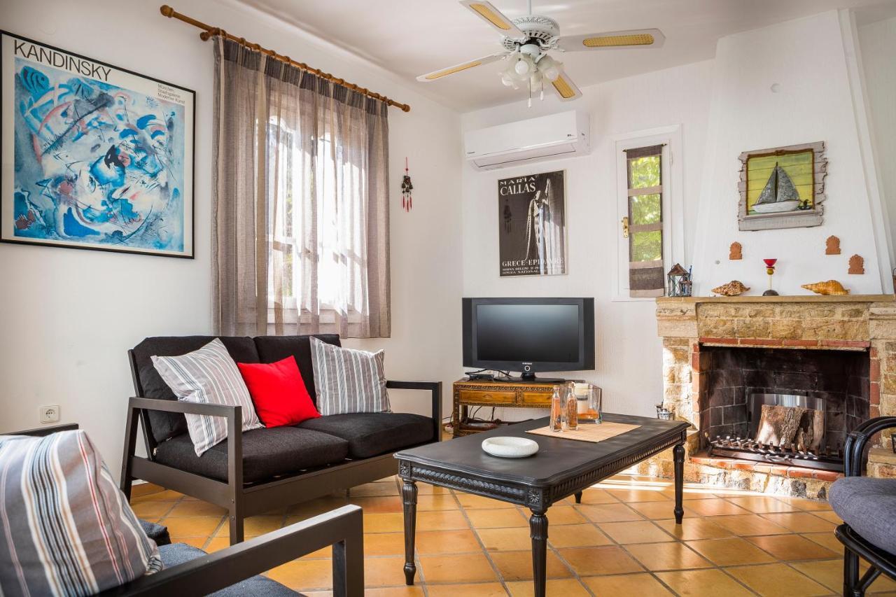 Bee'S Knees Retreat Villa Pesádha Екстериор снимка